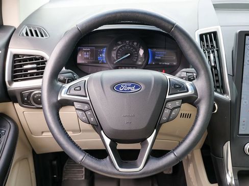 Used 2024 Ford Edge Titanium w/ Titanium Elite Package AWD/4WD image 9