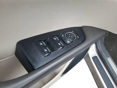 Used 2019 Lincoln Nautilus Reserve FWD image 9