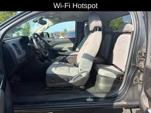 Used 2017 Chevrolet Colorado W/T w/ WT Convenience Package RWD image 8