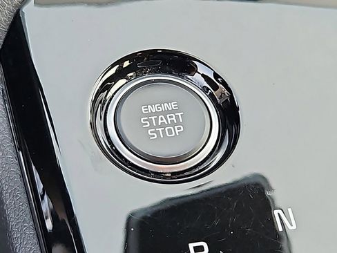 Certified 2023 Kia Sportage EX image 17