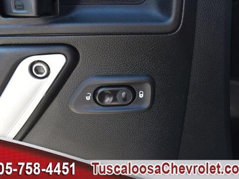 Used 2018 Jeep Wrangler Unlimited Rubicon w/ Connectivity Group AWD/4WD image 18