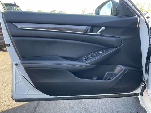 Used 2021 Honda Accord Sport image 5