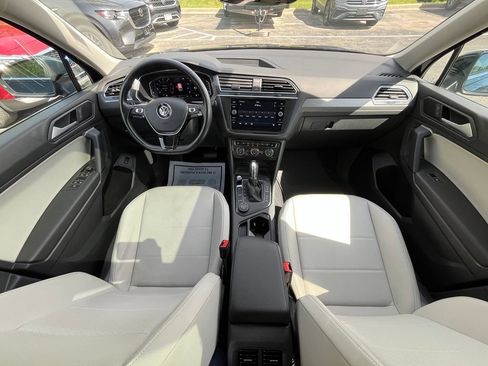 Used 2019 Volkswagen Tiguan SEL AWD/4WD image 13