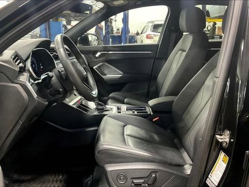 Certified 2024 Audi Q3 2.0T Premium Plus w/ Premium Plus Package image 25