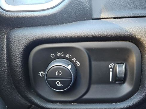 Used 2024 RAM 2500 Big Horn image 33