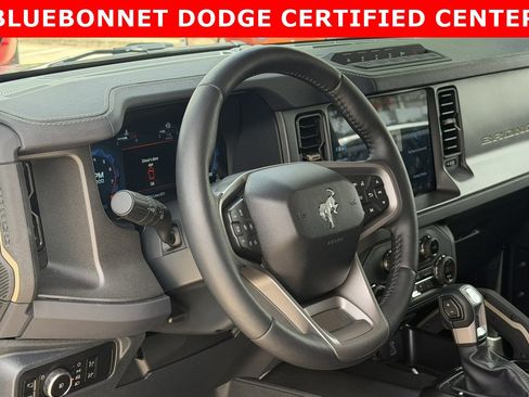 Used 2025 Ford Bronco Badlands AWD/4WD image 13