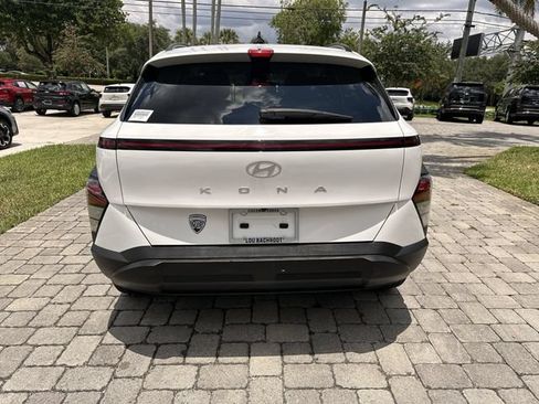 Used 2025 Hyundai Kona SEL FWD image 37