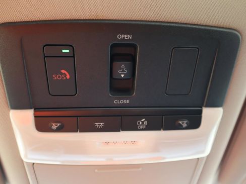 Used 2025 Nissan Altima 2.5 SL image 36