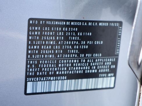 Used 2023 Volkswagen Tiguan SE R-Line image 27