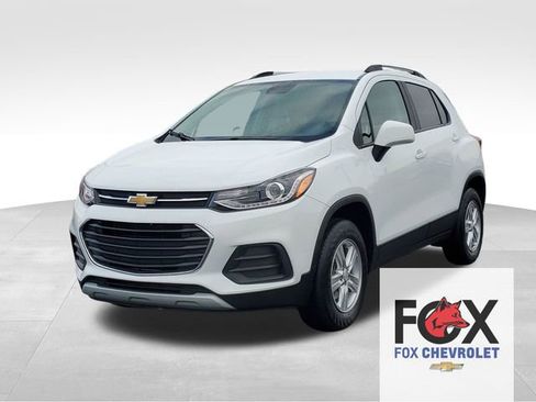 Certified 2022 Chevrolet Trax LT w/ LT Convenience Package image 1