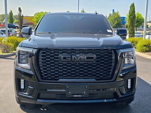 Used 2024 GMC Yukon Denali w/ Denali Reserve Package AWD/4WD image 11