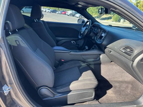 Used 2018 Dodge Challenger SXT image 19