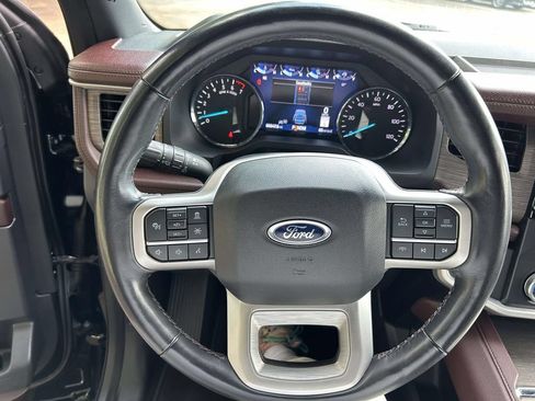 Used 2024 Ford Expedition Limited AWD/4WD image 21