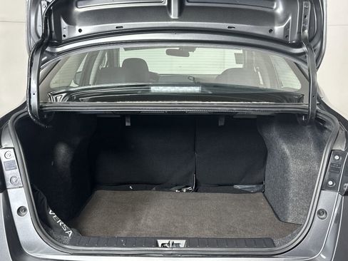 Used 2025 Nissan Versa SV w/ Trunk Package image 28