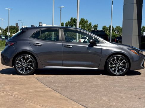 Certified 2022 Toyota Corolla XSE FWD image 3