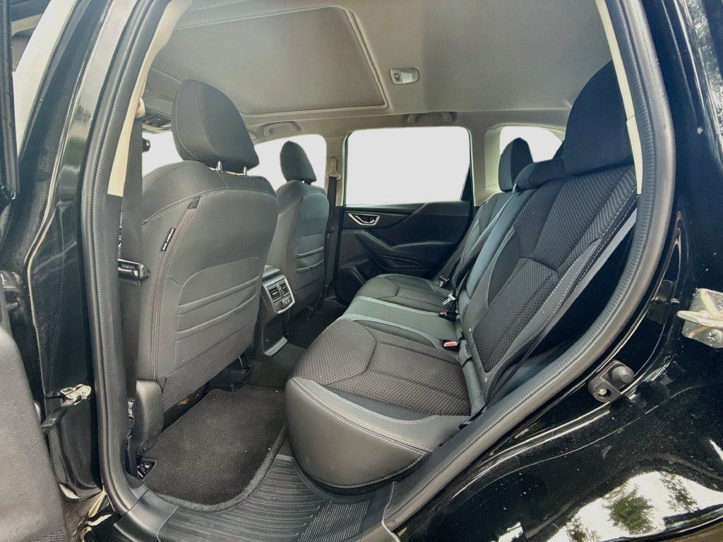 Used 2023 Subaru Forester Premium AWD/4WD image 27