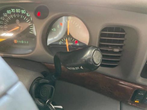 Used 2002 Buick Le Sabre Limited image 36