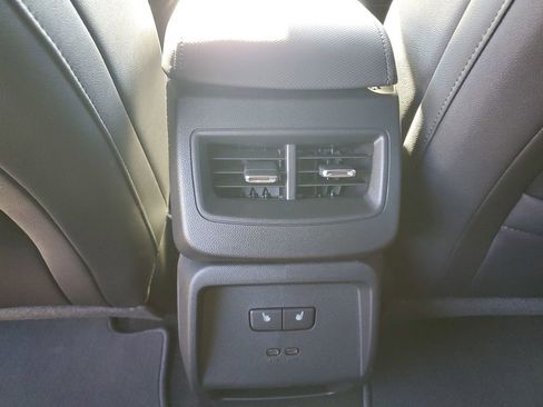 Used 2026 Chevrolet Equinox EV LT image 12