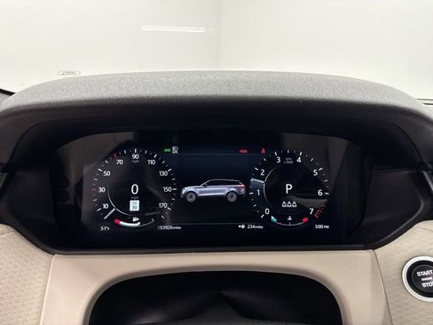 Used 2021 Land Rover Range Rover Velar R-Dynamic S image 32