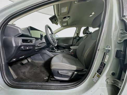 Used 2025 Kia K4 LXS image 13