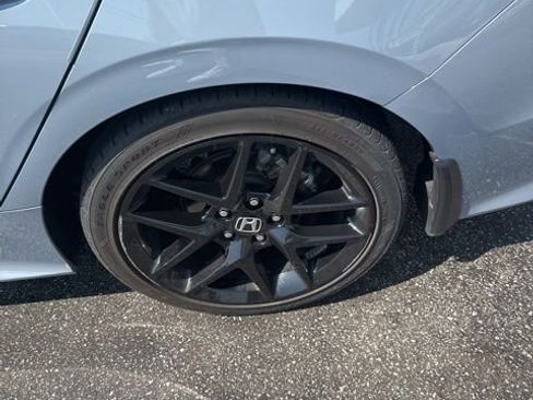 Used 2023 Honda Civic Sport image 19