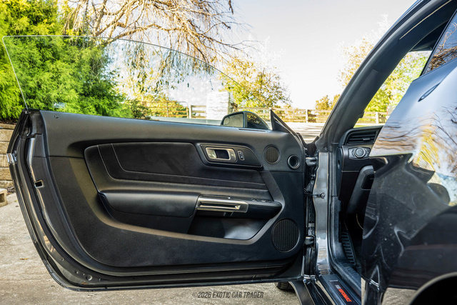 Used 2018 Ford Mustang Shelby GT350 w/ Convenience Package RWD image 25