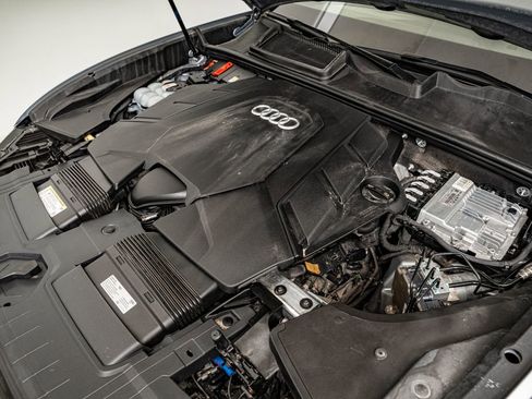 Used 2019 Audi Q8 Prestige AWD/4WD image 41