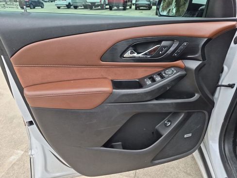 Used 2019 Chevrolet Traverse High Country AWD/4WD image 19