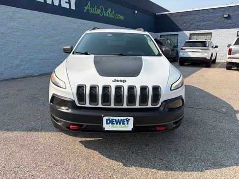 Used 2016 Jeep Cherokee Trailhawk AWD/4WD image 8