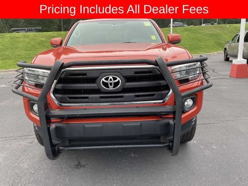 Used 2017 Toyota Tacoma SR5 w/ Tow Package RWD image 13