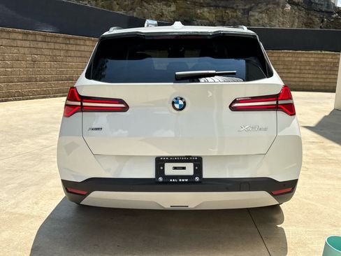 Used 2025 BMW X3 xDrive30i w/ Convenience Package image 4