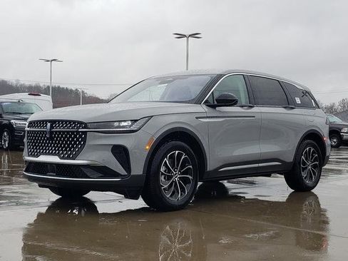 New 2026 Lincoln Nautilus Premier image 4