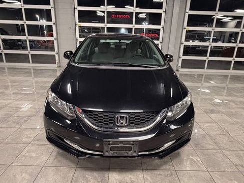 Used 2013 Honda Civic LX image 2