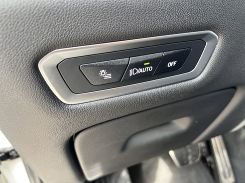 Certified 2025 BMW X7 xDrive40i w/ M Sport Package image 38