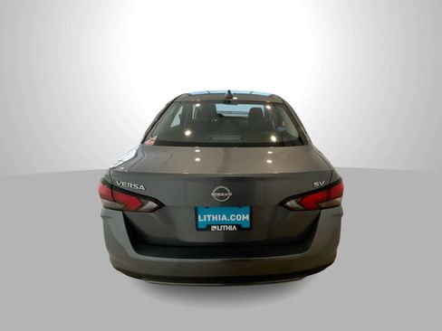 Used 2023 Nissan Versa SV image 7