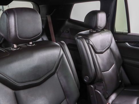 Used 2023 Cadillac XT6 Premium Luxury w/ Technology Package FWD image 31