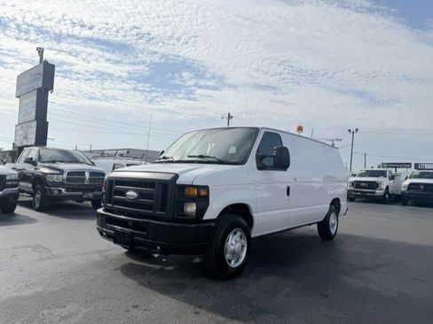 Used 2014 Ford E-150 and Econoline 150 RWD image 1