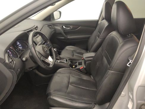 Used 2019 Nissan Rogue SL FWD image 17