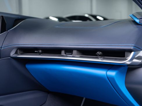 Used 2022 Chevrolet Corvette Stingray Premium Cpe w/ Z51 Performance Package image 87