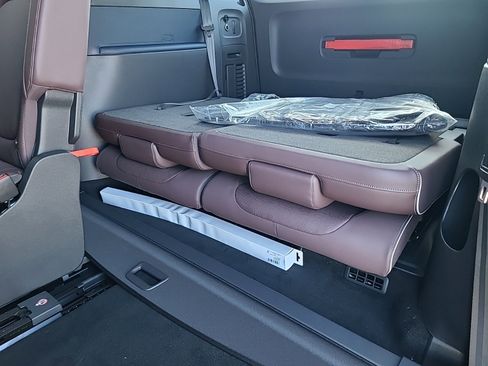 New 2025 Volkswagen ID. Buzz Pro S image 20