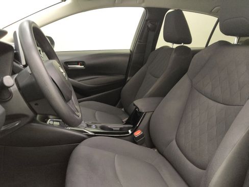 Used 2021 Toyota Corolla LE FWD image 17