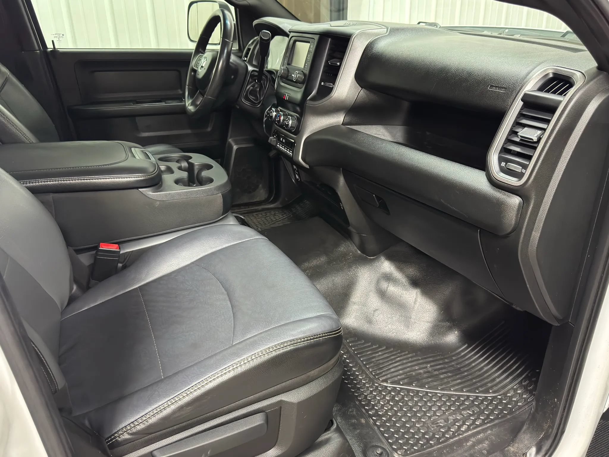 Used 2021 RAM 3500 Tradesman w/ Chrome Appearance Group AWD/4WD image 14