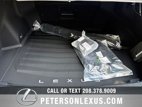 New 2026 Lexus ES 500e AWD/4WD image 27