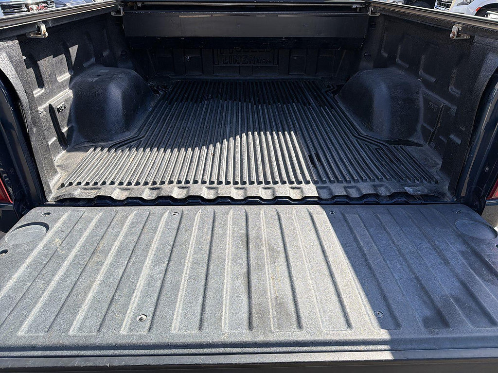Used 2020 Chevrolet Silverado 1500 LT AWD/4WD image 24