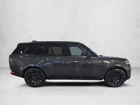 New 2026 Land Rover Range Rover Long Wheelbase SE image 4