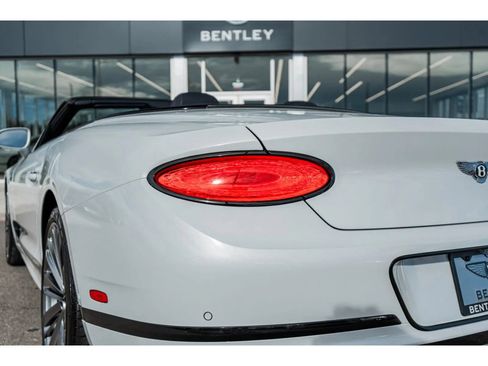 Used 2024 Bentley Continental GT Speed image 9