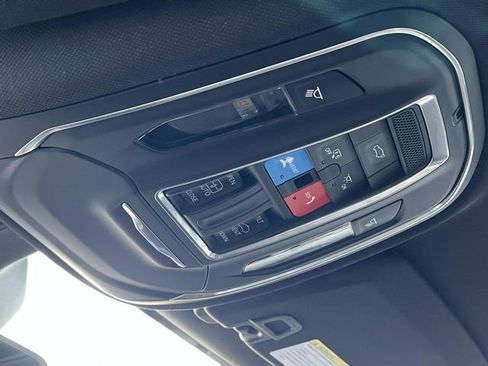 New 2025 Jeep Grand Cherokee image 29