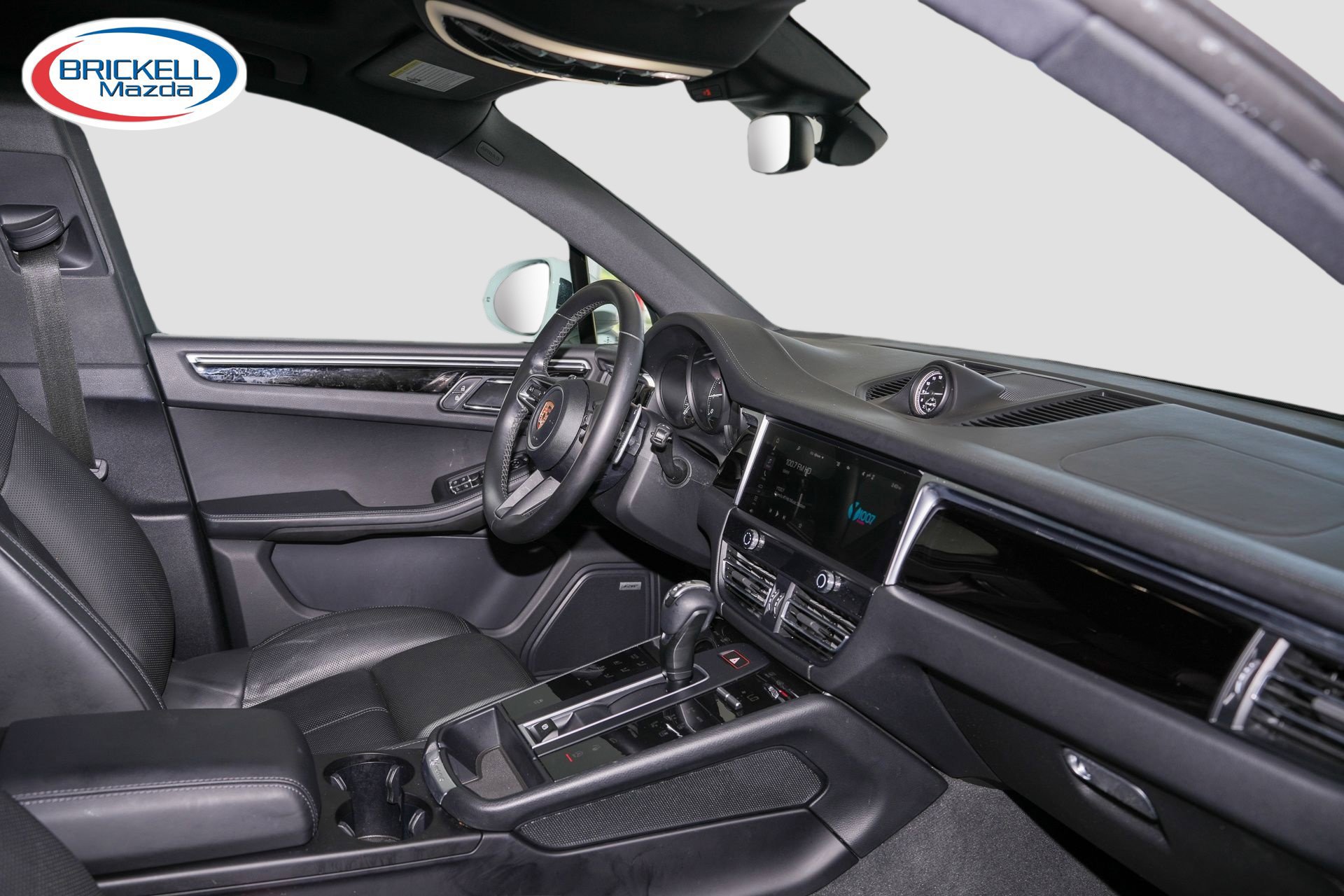 Used 2022 Porsche Macan AWD/4WD image 18