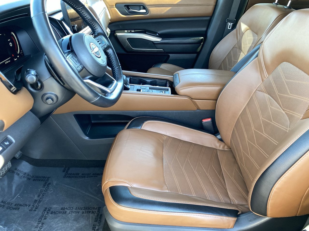 Certified 2023 Nissan Pathfinder Platinum w/ Cargo Package FWD image 28