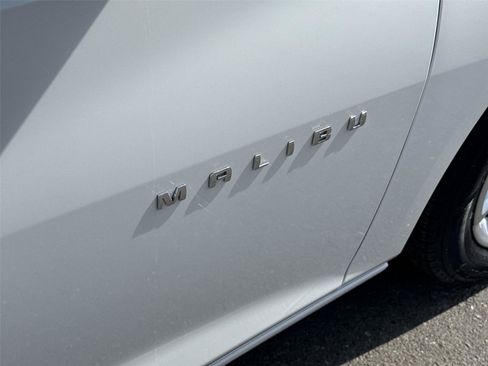 Used 2025 Chevrolet Malibu LT FWD image 26